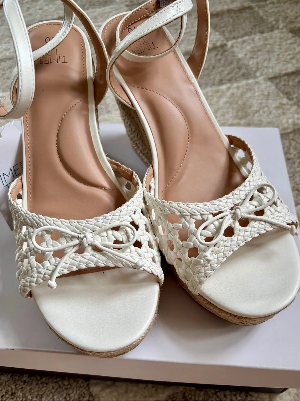 Time and Tru Women’s Bow Espadrille Wedge Sandals Size 10 White Ankle Strap NWT